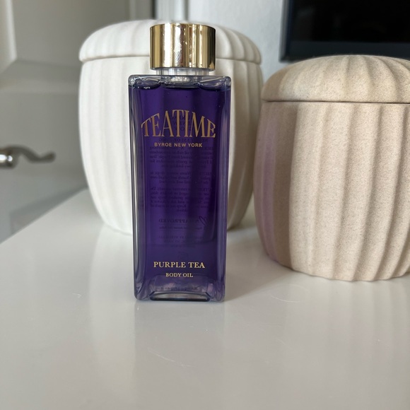 Byroe Teatime Purple Tea Body Oil - Picture 2 of 4